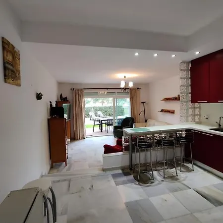 Maravilloso Apartamento En Urb. Costa Lago Torremolinos